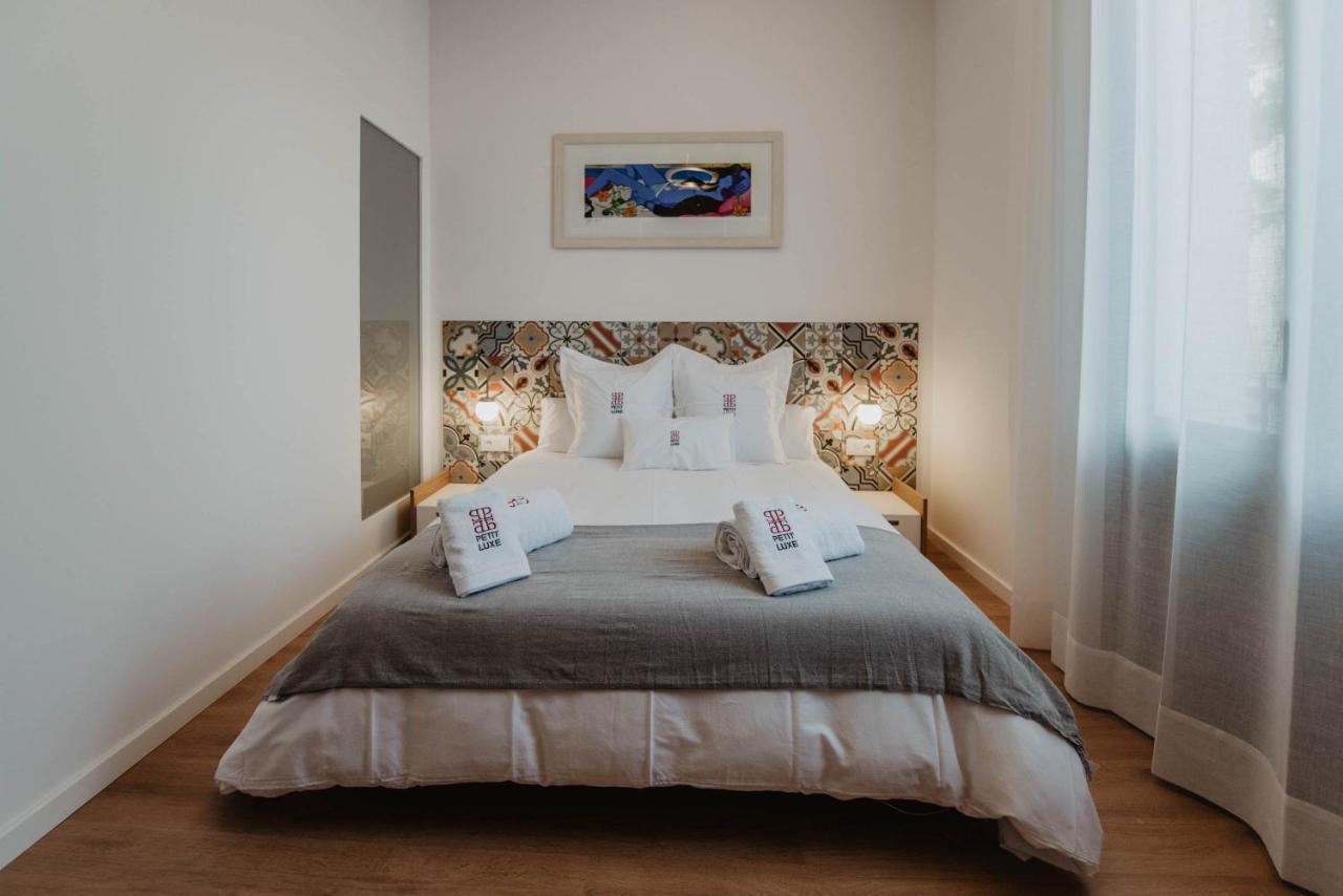 Petit Luxe Volta Bed & Breakfast Terrassa Luaran gambar